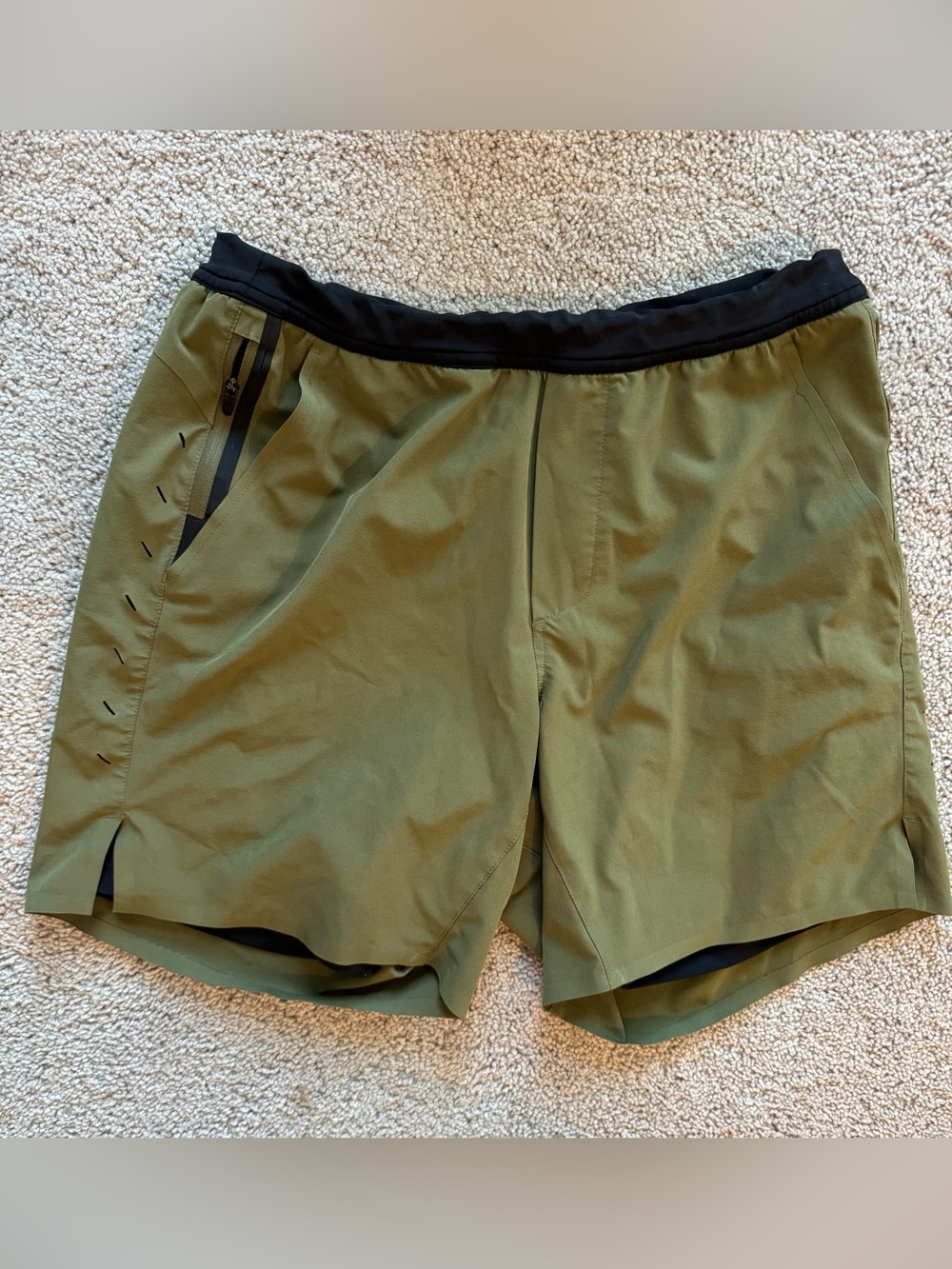 Ten Thousand The Interval Short Mens Medium Green 7" InseamLined Athletic. Used